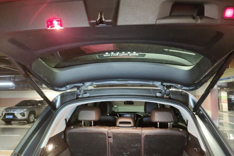 Used Mercedes-Benz GLE 2021 GLE 350 4MATIC Stylish Model Trunk