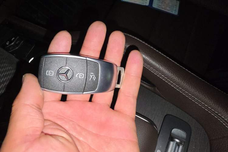 Used Mercedes-Benz GLE 2021 GLE 450 4MATIC Luxury Model Vehicle Key