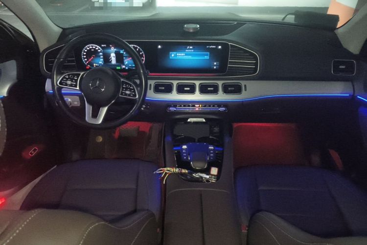 Used Mercedes-Benz GLE 2021 GLE 450 4MATIC Stylish Model Center Console