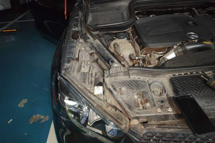 Used Mercedes-Benz GLE 2021 GLE 350 4MATIC Luxury Model Engine Bay Right