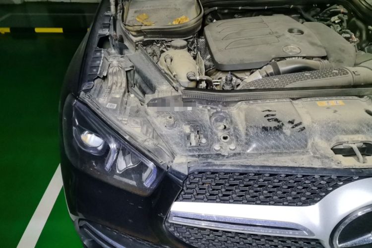 Used Mercedes-Benz GLE 2021 GLE 350 4MATIC Stylish Model Engine Bay Right