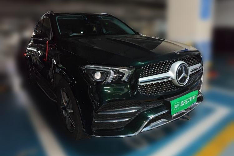 Used Mercedes-Benz GLE 2021 GLE 350 4MATIC Luxury Model Front Right 45 Deg