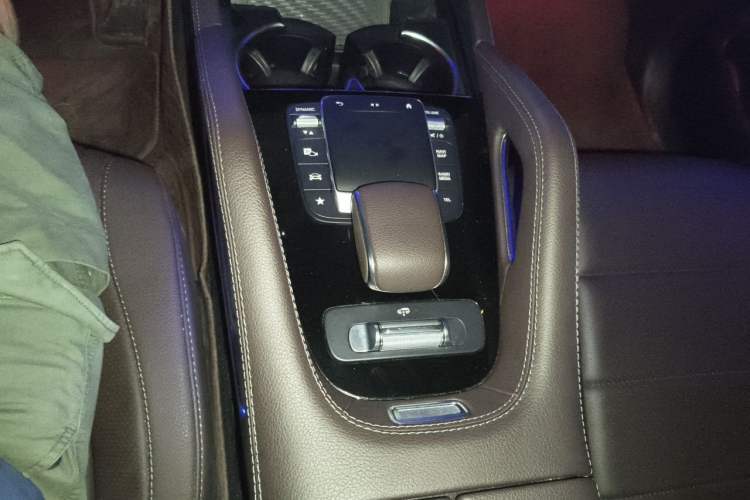 Used Mercedes-Benz GLE 2021 GLE 450 4MATIC Stylish Model Gear Lever