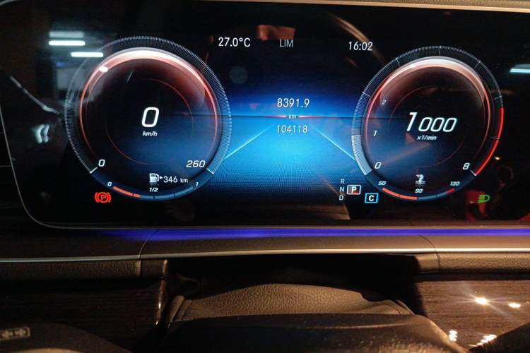 Used Mercedes-Benz GLE 2021 GLE 350 4MATIC Stylish Model Instrument Cluster