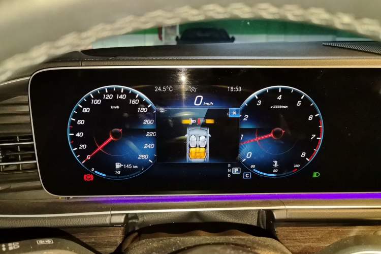 Used Mercedes-Benz GLE 2021 GLE 350 4MATIC Stylish Model Instrument Cluster