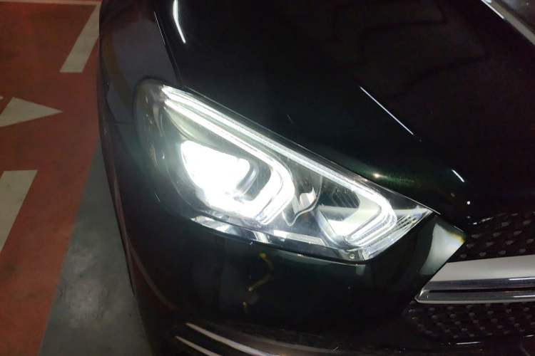 Used Mercedes-Benz GLE 2021 GLE 350 4MATIC Stylish Model Right Front Headlight