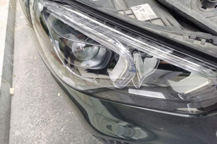 Used Mercedes-Benz GLE 2021 GLE 350 4MATIC Stylish Model Right Front Headlight