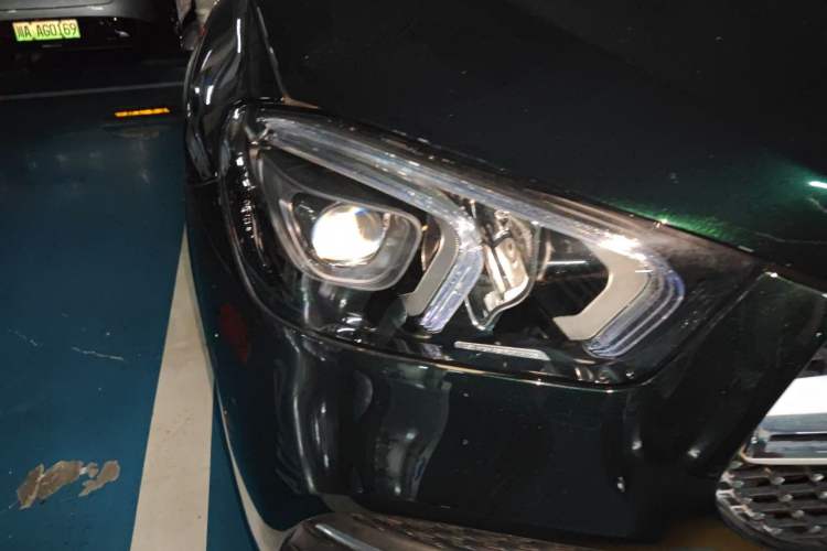 Used Mercedes-Benz GLE 2021 GLE 350 4MATIC Luxury Model Right Front Headlight