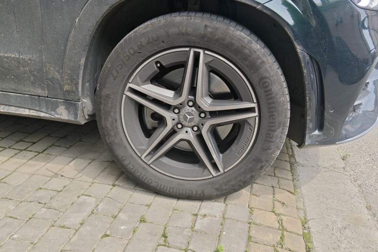 Used Mercedes-Benz GLE 2021 GLE 450 4MATIC Stylish Model Right Front Wheel Hub