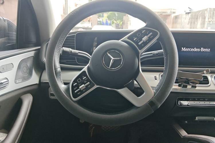 Used Mercedes-Benz GLE 2021 GLE 450 4MATIC Stylish Model Steering Wheel