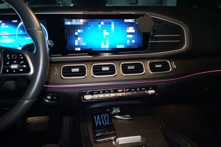 Used Mercedes-Benz GLE 2021 GLE 450 4MATIC Luxury Model Audio And AC Panel