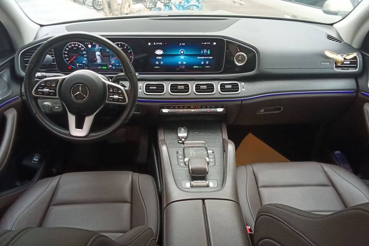 Used Mercedes-Benz GLE 2021 GLE 450 4MATIC Luxury Model Center Console