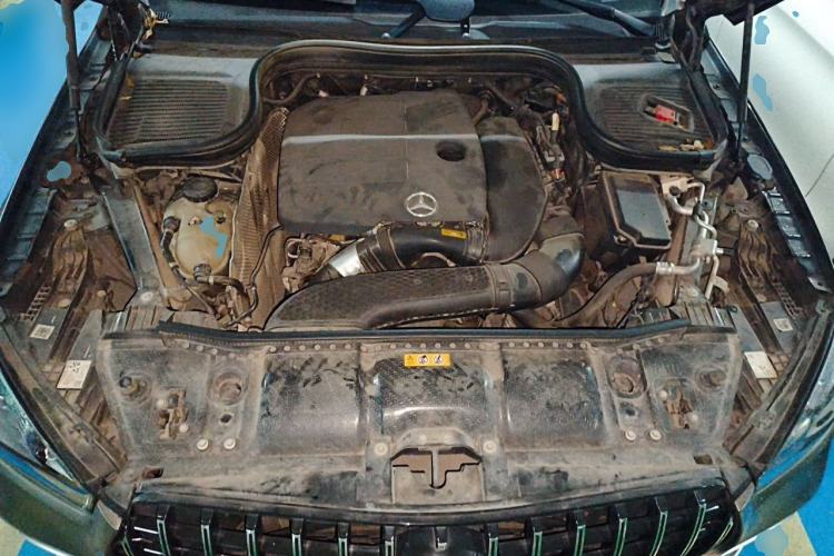 Used Mercedes-Benz GLE 2021 GLE 350 4MATIC Stylish Model Engine Bay