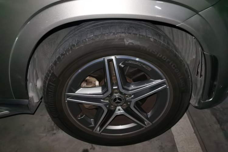 Used Mercedes-Benz GLE 2021 GLE 450 4MATIC Luxury Model Right Front Wheel Hub