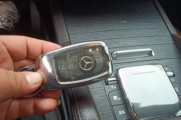 Used Mercedes-Benz GLE 2021 GLE 450 4MATIC Luxury Model Vehicle Key