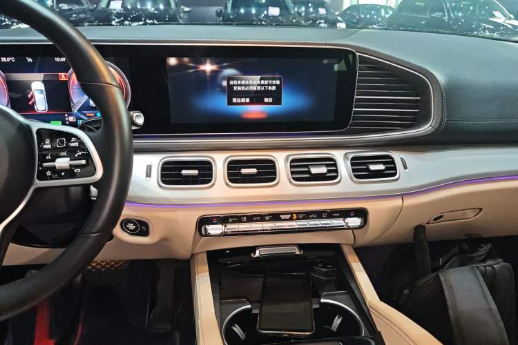 Used Mercedes-Benz GLE 2021 GLE 450 4MATIC Stylish Model Audio And AC Panel