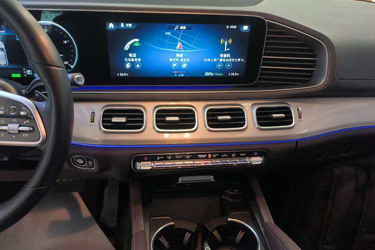 Used Mercedes-Benz GLE 2021 GLE 450 4MATIC AMG Line Audio And AC Panel
