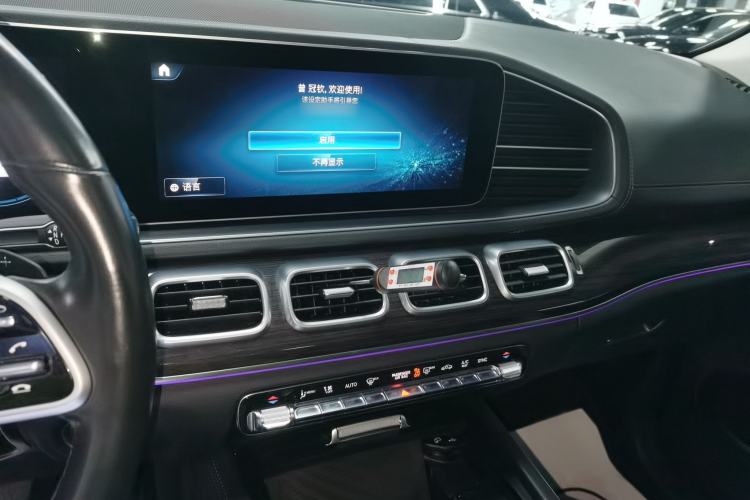 Used Mercedes-Benz GLE 2021 GLE 350 4MATIC Stylish Model Audio And AC Panel