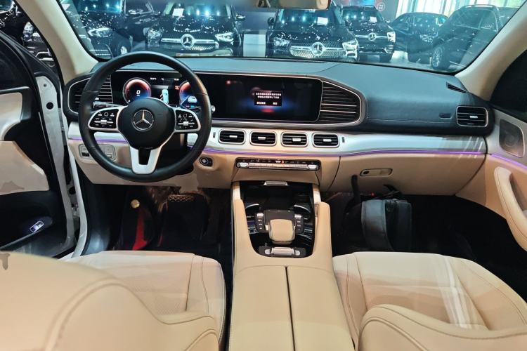 Used Mercedes-Benz GLE 2021 GLE 450 4MATIC Stylish Model Center Console