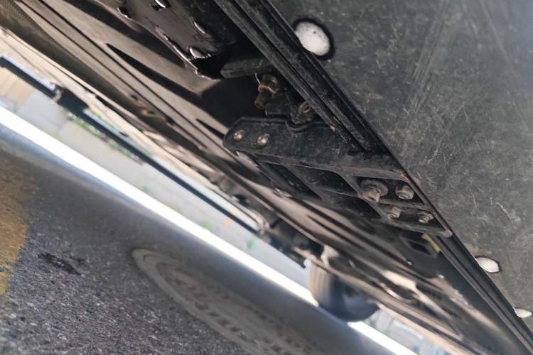 Used Mercedes-Benz GLE 2021 GLE 450 4MATIC AMG Line Chassis Rear Right