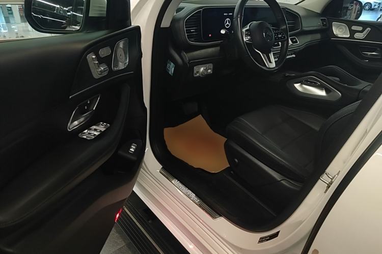 Used Mercedes-Benz GLE 2021 GLE 450 4MATIC Stylish Model Driver Seat