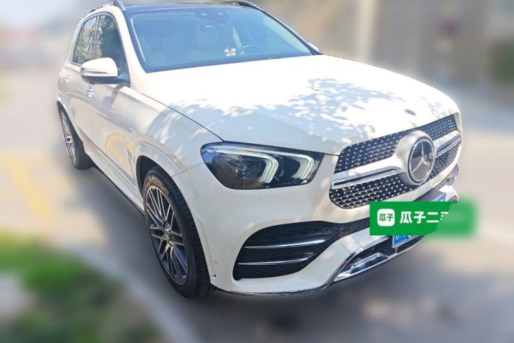 Used Mercedes-Benz GLE 2021 GLE 450 4MATIC AMG Line Front Right 45 Deg