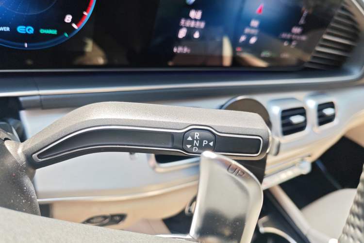 Used Mercedes-Benz GLE 2021 GLE 450 4MATIC AMG Line Gear Lever