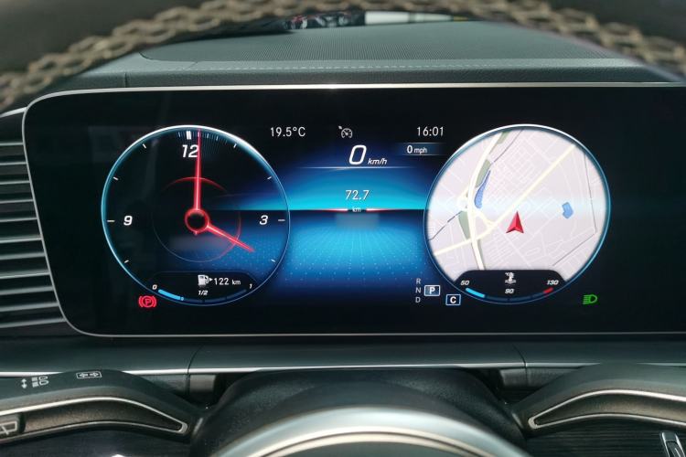 Used Mercedes-Benz GLE 2021 GLE 350 4MATIC Stylish Model Instrument Cluster