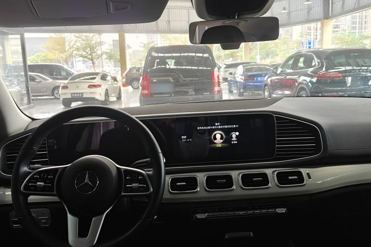 Used Mercedes-Benz GLE 2021 GLE 350 4MATIC Dynamic Edition Interior 1