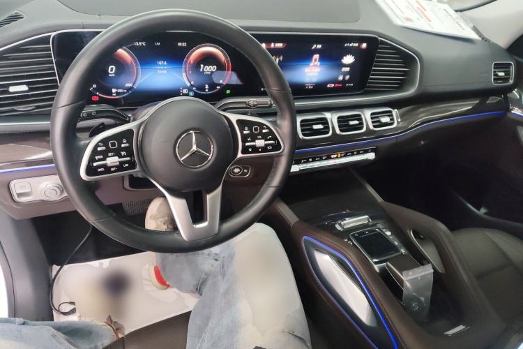 Used Mercedes-Benz GLE 2021 GLE 350 4MATIC Dynamic Edition Interior 2