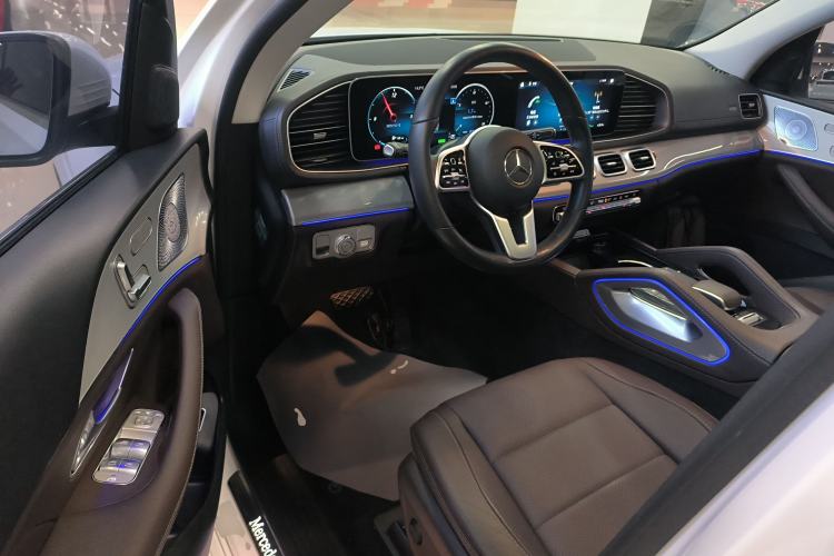 Used Mercedes-Benz GLE 2021 GLE 450 4MATIC AMG Line Interior 3