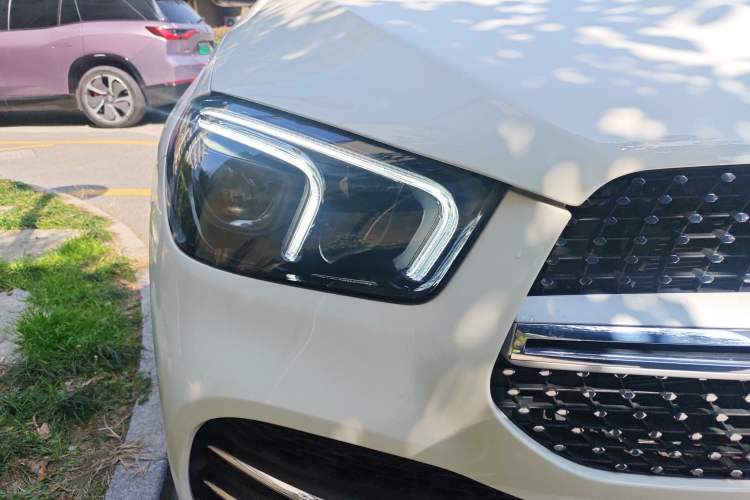 Used Mercedes-Benz GLE 2021 GLE 450 4MATIC AMG Line Right Front Headlight