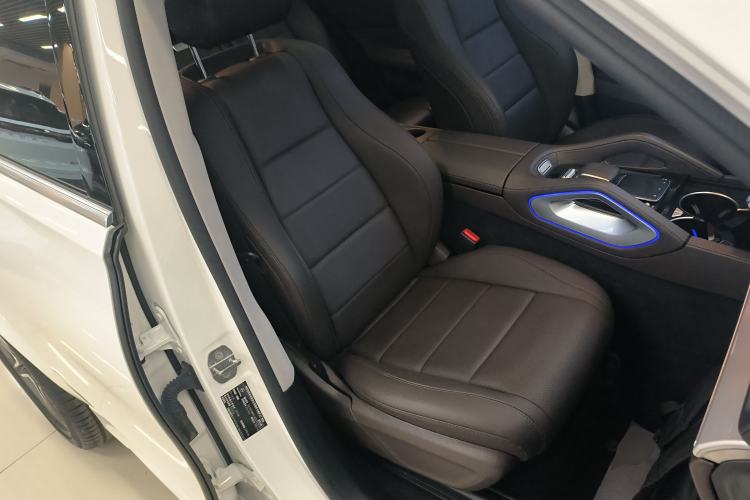 Used Mercedes-Benz GLE 2021 GLE 450 4MATIC AMG Line Right Front Seat