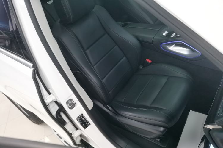 Used Mercedes-Benz GLE 2021 GLE 350 4MATIC Stylish Model Right Front Seat