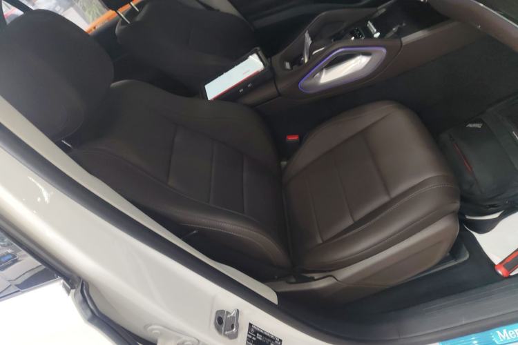 Used Mercedes-Benz GLE 2021 GLE 350 4MATIC Dynamic Edition Right Front Seat
