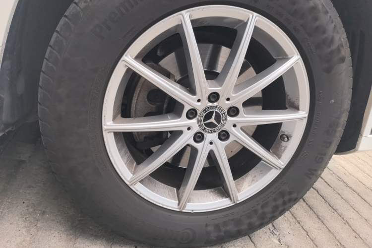 Used Mercedes-Benz GLE 2021 GLE 350 4MATIC Stylish Model Right Front Wheel Hub