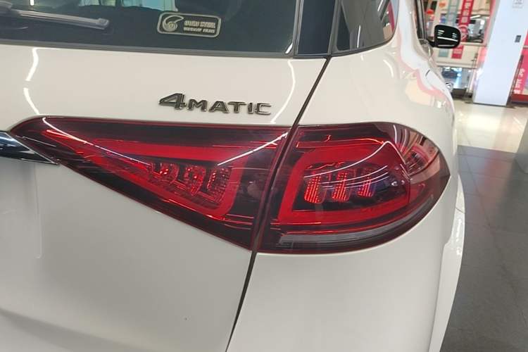Used Mercedes-Benz GLE 2021 GLE 450 4MATIC Stylish Model Right Rear Taillight