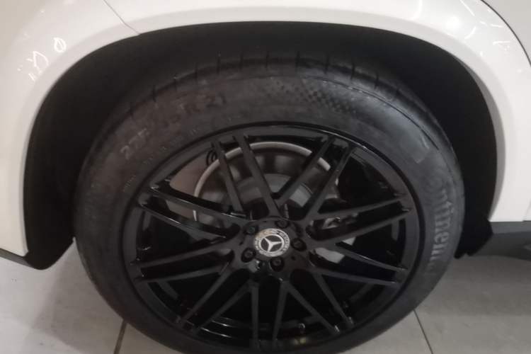 Used Mercedes-Benz GLE 2021 GLE 350 4MATIC Stylish Model Right Rear Wheel Hub