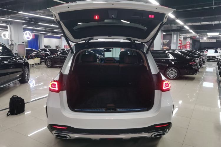 Used Mercedes-Benz GLE 2021 GLE 350 4MATIC Stylish Model Trunk