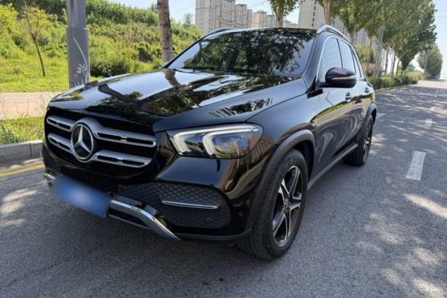 Ojetý Mercedes-Benz GLE 2022 Facelifted GLE 350 4MATIC Fashion Edition