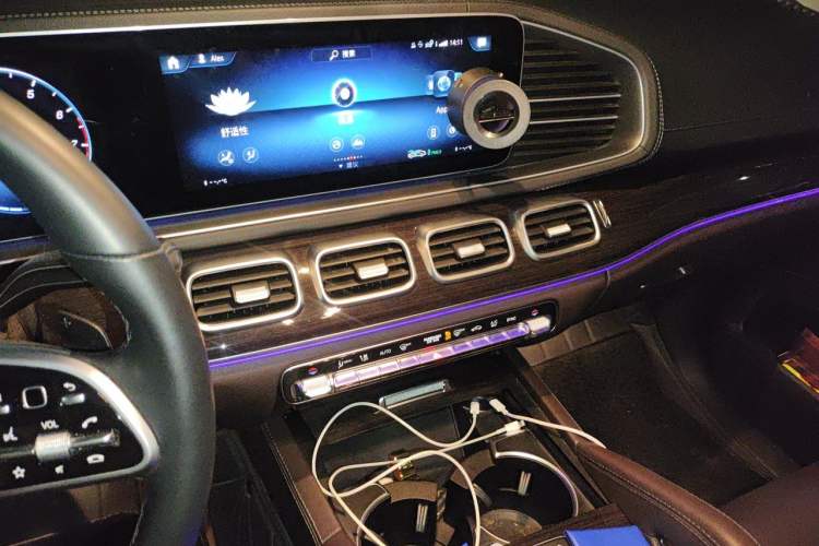 Used Mercedes-Benz GLE  Audio And AC Panel
