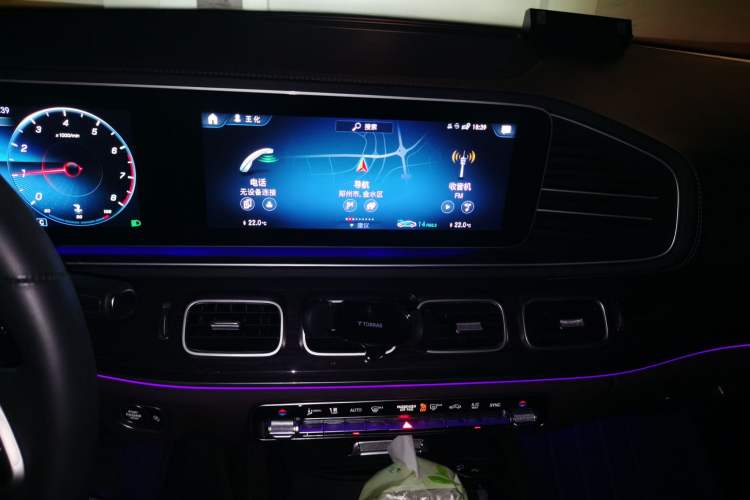Used Mercedes-Benz GLE 2022 GLE 350 4MATIC Stylish Model Audio And AC Panel