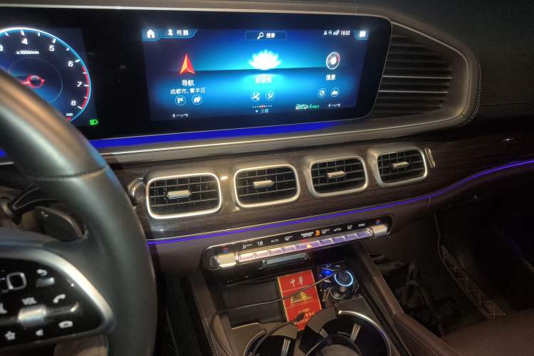 Used Mercedes-Benz GLE 2022 GLE 350 4MATIC Stylish Model Audio And AC Panel