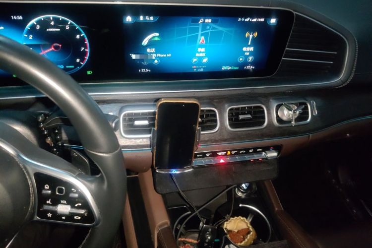 Used Mercedes-Benz GLE 2022 Refreshed GLE 450 4MATIC Luxury Edition Audio And AC Panel