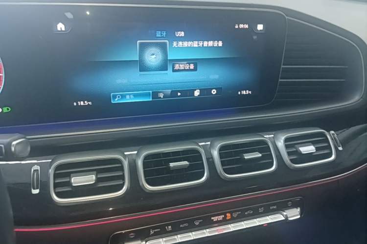 Used Mercedes-Benz GLE 2022 GLE 350 4MATIC Stylish Model Audio And AC Panel