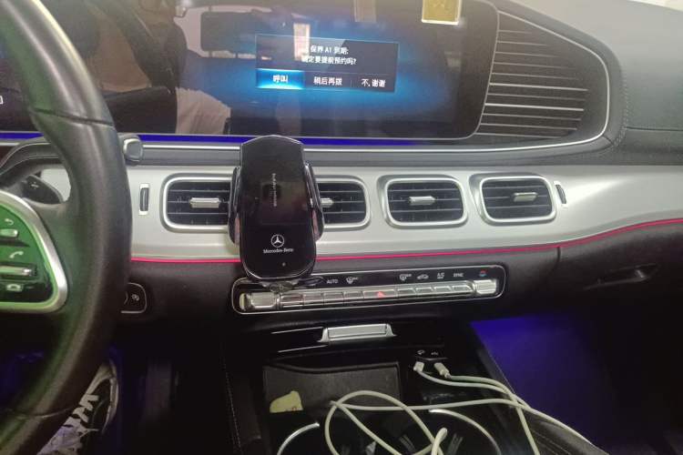 Used Mercedes-Benz GLE 2022 GLE 350 4MATIC Stylish Model Audio And AC Panel
