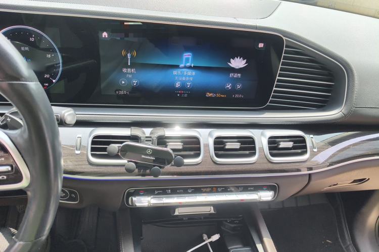 Used Mercedes-Benz GLE 2022 GLE 350 4MATIC Stylish Model Audio And AC Panel