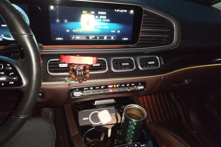 Used Mercedes-Benz GLE 2022 Facelifted GLE 350 4MATIC Fashion Edition Audio And AC Panel