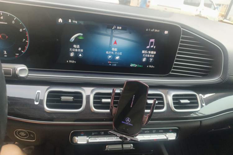 Used Mercedes-Benz GLE 2022 GLE 350 4MATIC Dynamic Edition Audio And AC Panel