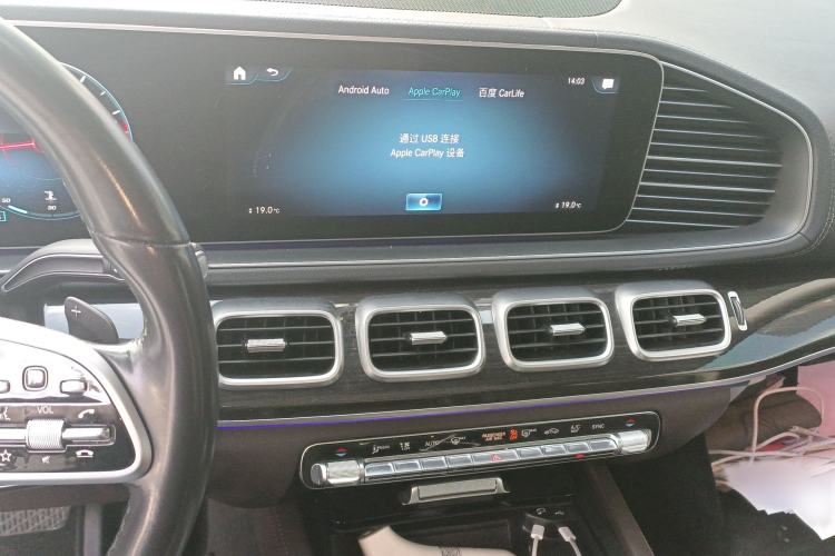 Used Mercedes-Benz GLE 2022 GLE 350 4MATIC Stylish Model Audio And AC Panel